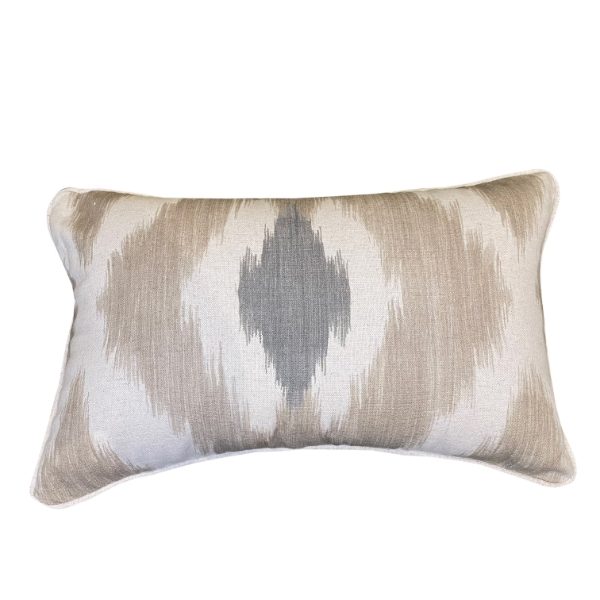  SMALL IKAT IN NATURAL WITH STRIPE REVERSE 30 X 45