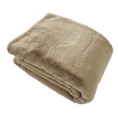 TACTILE FAUX FUR THROW IN BEIGE 150 X 200